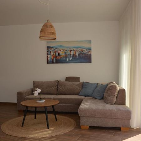 Apartments Antea Паг Екстериор снимка
