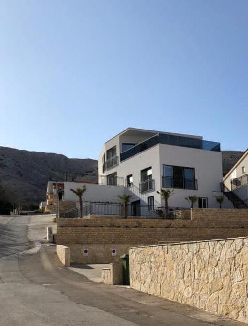 Apartments Antea Паг Екстериор снимка