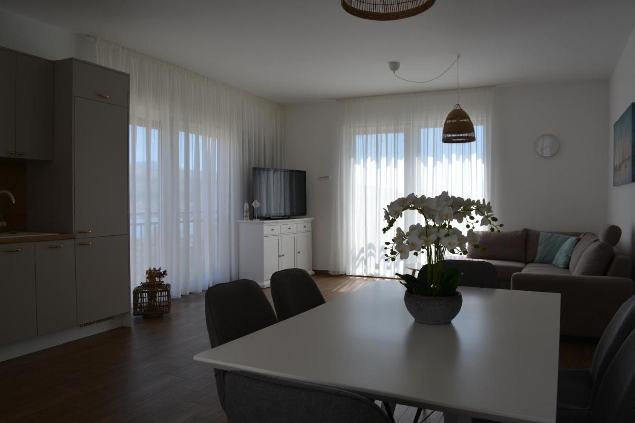 Apartments Antea Паг Екстериор снимка