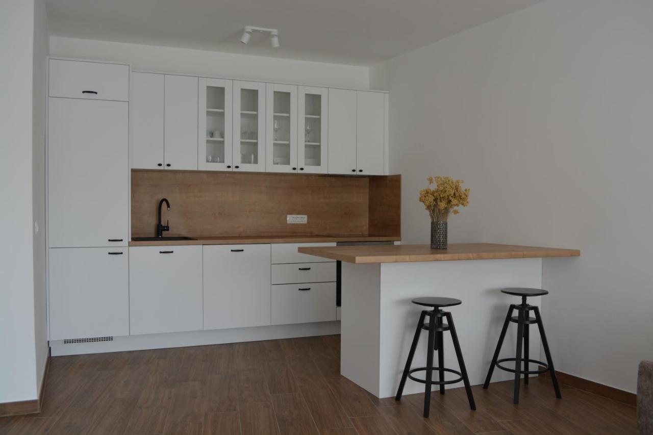 Apartments Antea Паг Екстериор снимка