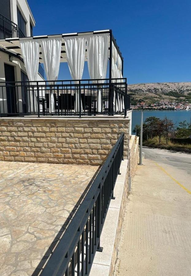 Apartments Antea Паг Екстериор снимка
